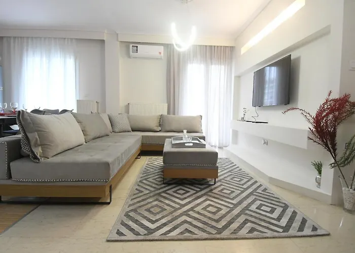 Double A Luxury Apartment